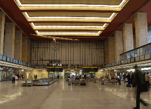 Zentralflughafen - Abfertigungshalle